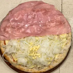 Pizza 1/2 de fuga y jamón