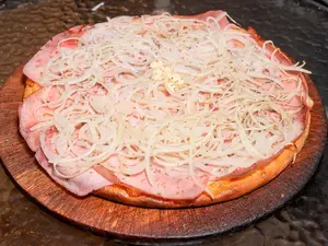 Pizza 1/2 de muzza y fugazzeta