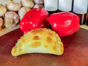 Empanada de carne picante