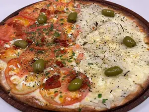 Pizza 1/2 de napo y fugazzeta
