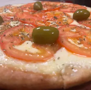 Pizza 1/2 muzza y napolitana