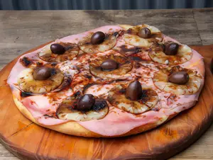 Pizza ananá y jamón chica