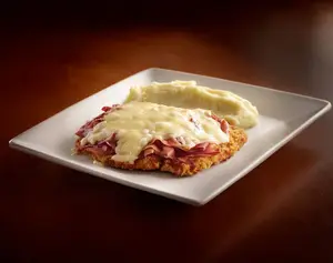 Milanesa cuatro quesos y jamón