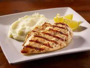 Pechuga de pollo grillada