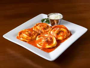 Sorrentinos Capresse