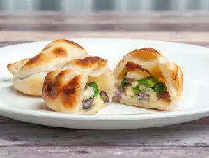 Empanada de cebolla y queso