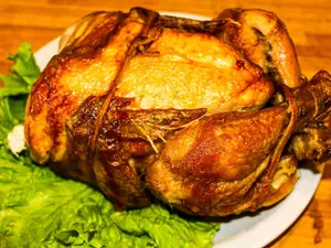 1/2 pollo al spiedo + guarn.
