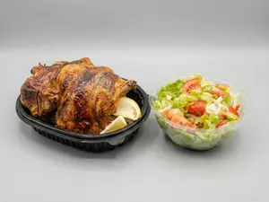 Pollo al spiedo con ensalada