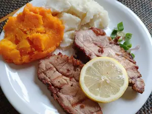 Bondiola con pure cala menu