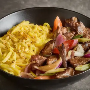 Lomo Saltado & Fetuccini a la huancaína