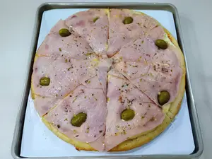 Pizza mozzarella con jamón