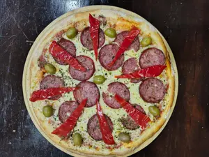 Calabresa Y Morrones