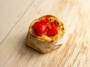 Jamón, muzzarella y morrón