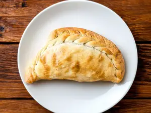 Empanada carne cortada a cuchillo