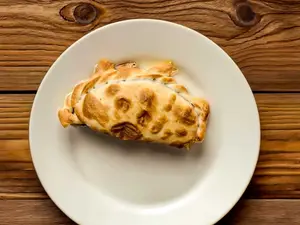 Empanada carne picante