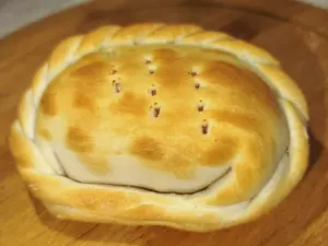 Empanada jamón y queso
