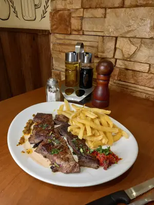 Entrañita a brasas c/fritas