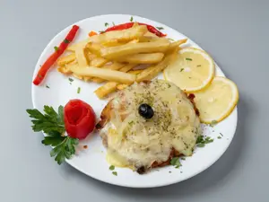 Menú Del Día - Milanesitas De Peceto Fugazzeta Con Papas