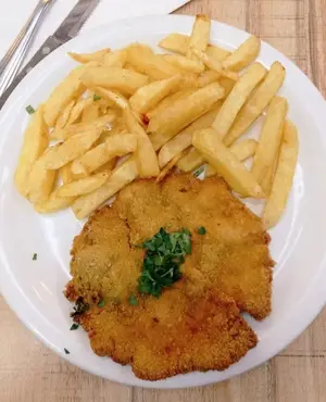 Menú-milanesita peceto c/frita