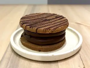Alfajor De Ddl Con Frambuesa