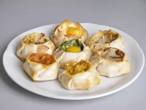 Canastita muzza, jamón y ananá