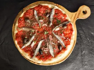 Pizza con anchoas