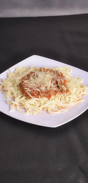 Promo- 2 porc fideos con salsa