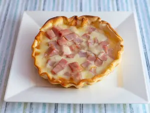 Tarta de jamón y queso
