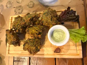 buñuelos de espinaca
