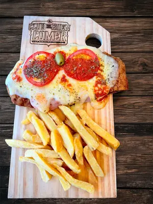 Milanesa a la napolitana