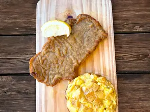 Milanesa ternera con tortilla