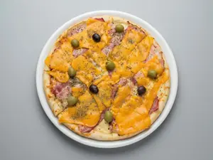 Pizza con cheddar grande