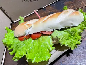 Sánd. de mila con l y tomate