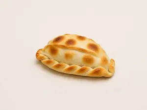 Empanada de carne picante cortada a cuchillo