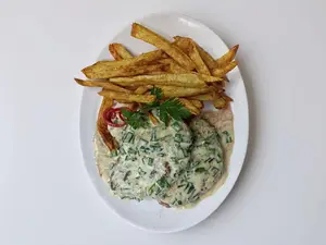Bondiola al verdeo+ fritas