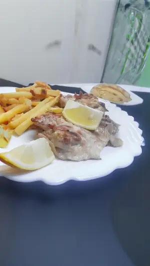 Cuarto de pollo deshuesado