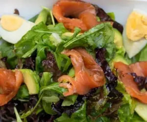 Ensalada De Salmon Ahumado