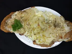 Suprema fugazzeta+ fritas