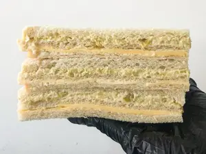 Triple clasico queso-aceituna