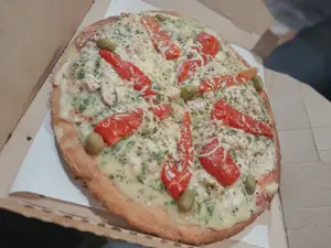 44a - Pizza de pollo al verdeo