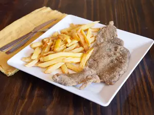 Milanesa con guarnición