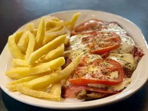 Milanesa napo súper especial con 2 huevos
