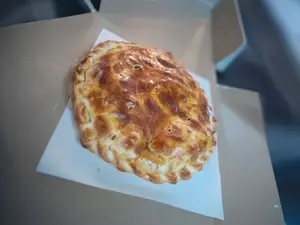 Tarta de jamón y queso