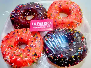 Donas rellenas x 4 unidades