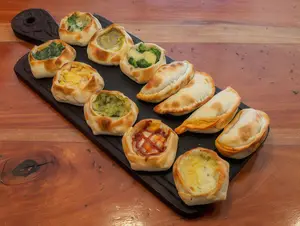 12 Empanadas/Canastitas