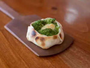 Canastita brócoli y roquefort