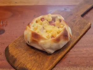 Canastita de jamón y provolone