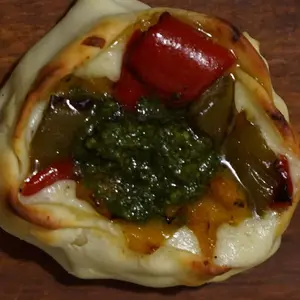 Canastita Morrones Y Pesto