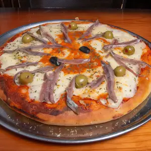 Pizza con anchoas chica