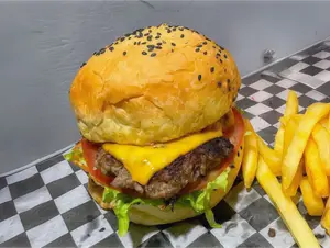 Burga Classic + Papas Fritas